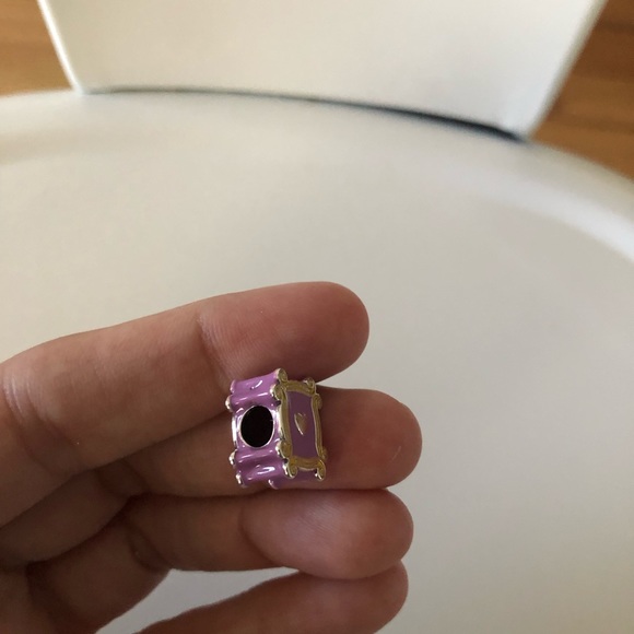 Friends TV Show Monica’s Door Framed Peephole Charm - Picture 7 of 8